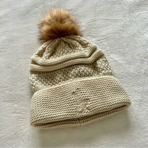NEW Women’s Ivory Knit Pom Pom Beanie